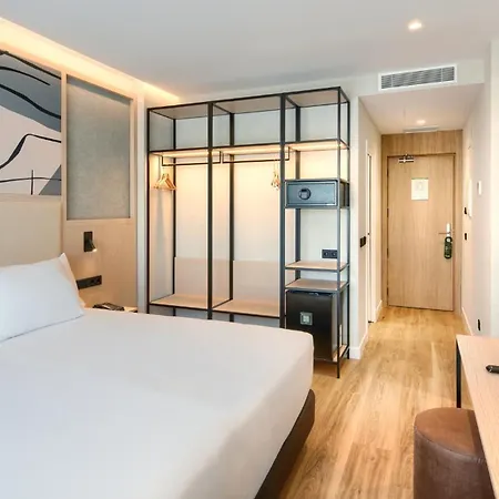 Sercotel Rosaleda 4* Малага