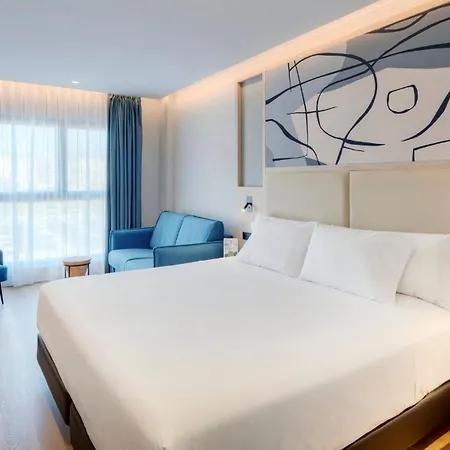 Sercotel Rosaleda Готель
